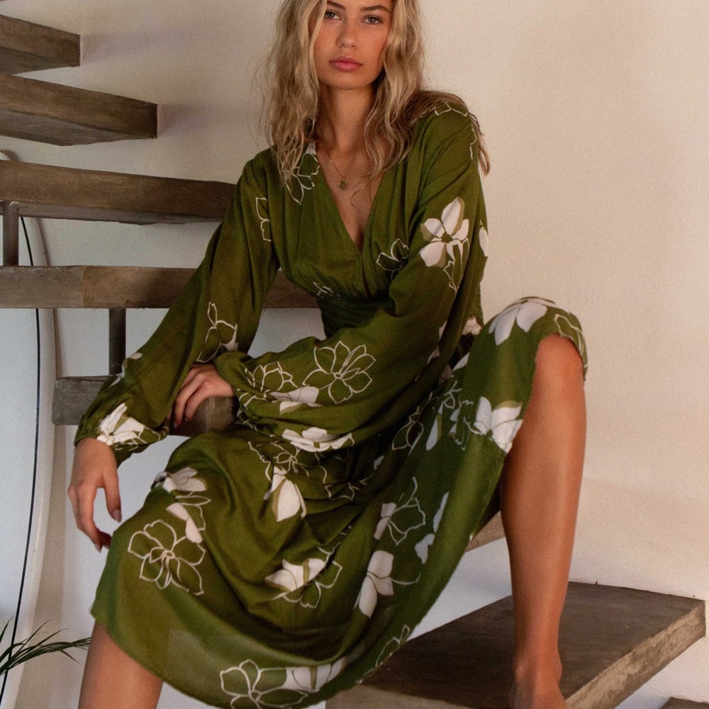 Billabong Floral Maxi Dress Night Bloom - Picture 4 of 14